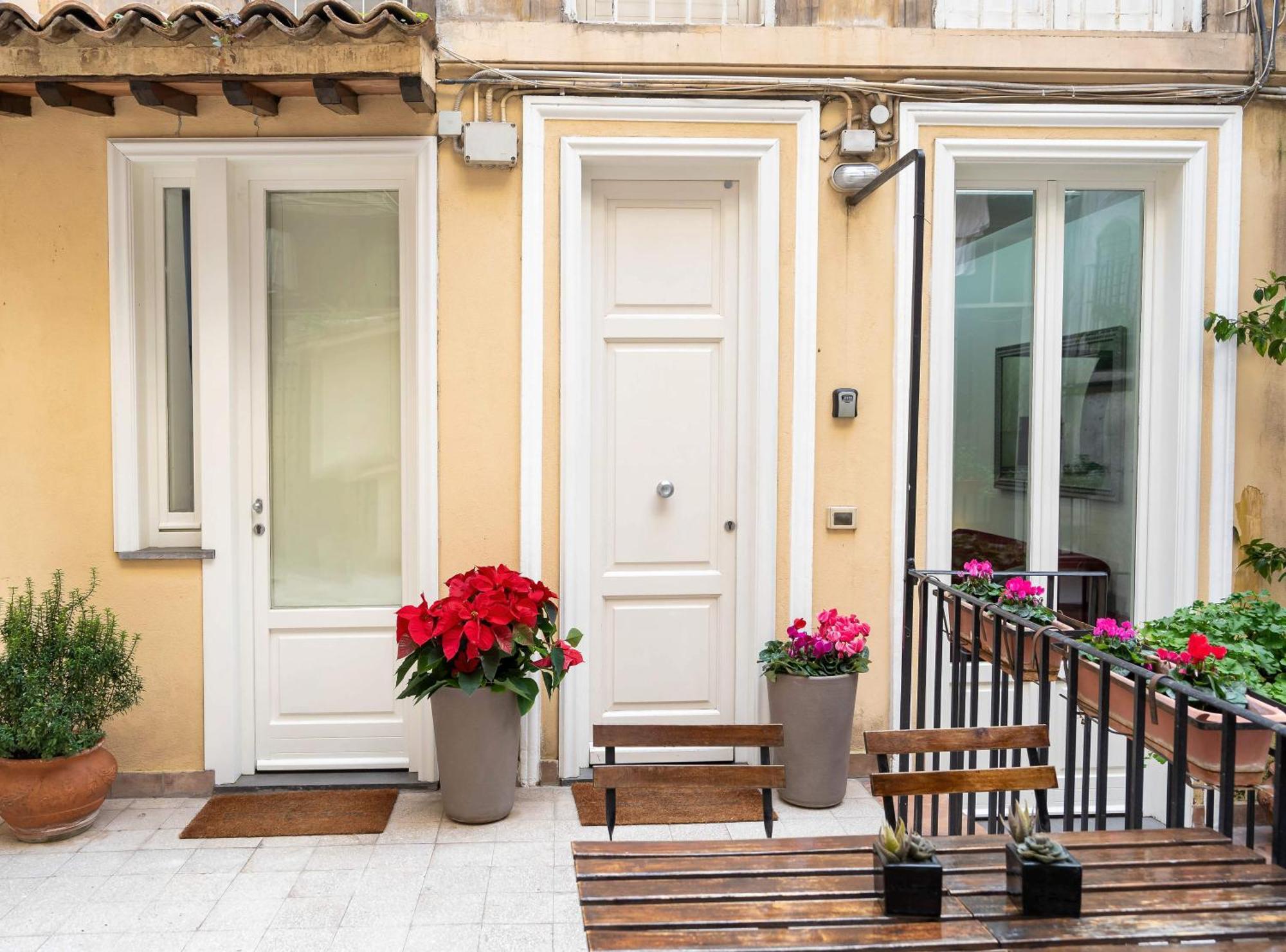 White Style Gambero Apartment Rome Exterior photo